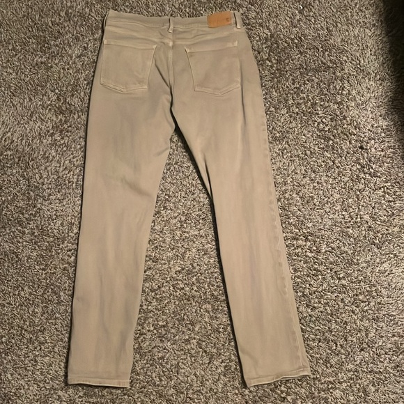 These are mutual weaver khaki colored pants. The size is 34/34 slim fit - Picture 2 of 2